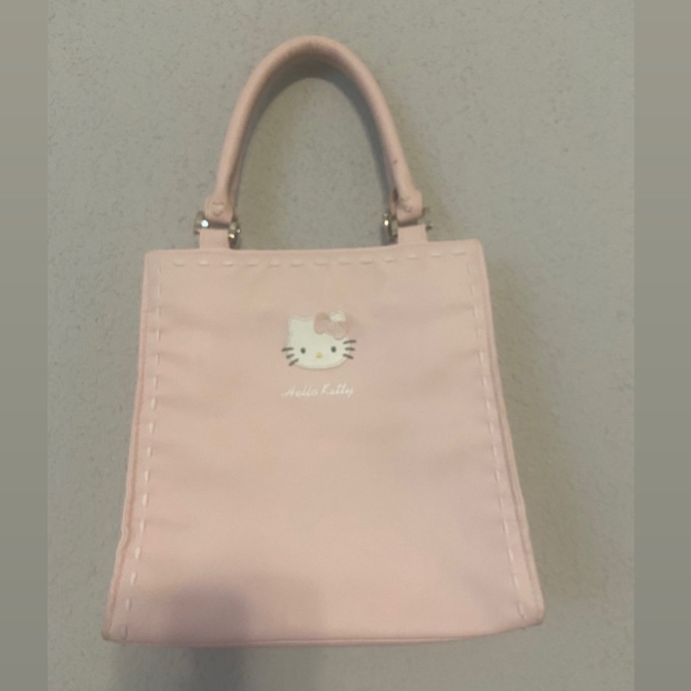 Light pink Hello Kitty Bag 💓